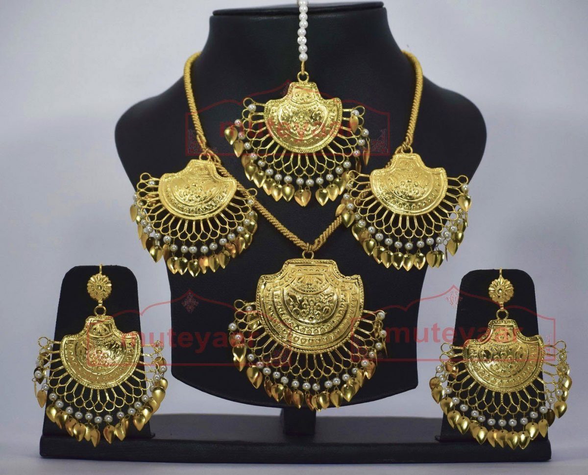 24 Ct. Gold Plated Necklace Earrings set with matching Tikka J0120 2