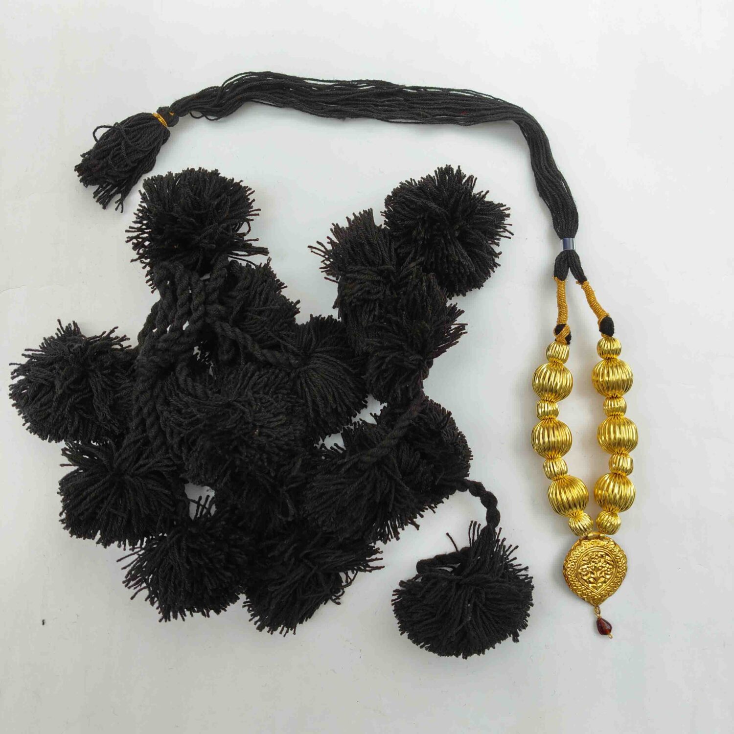 KAINTHA PHUMAN SET BLACK scaled 1 jpg