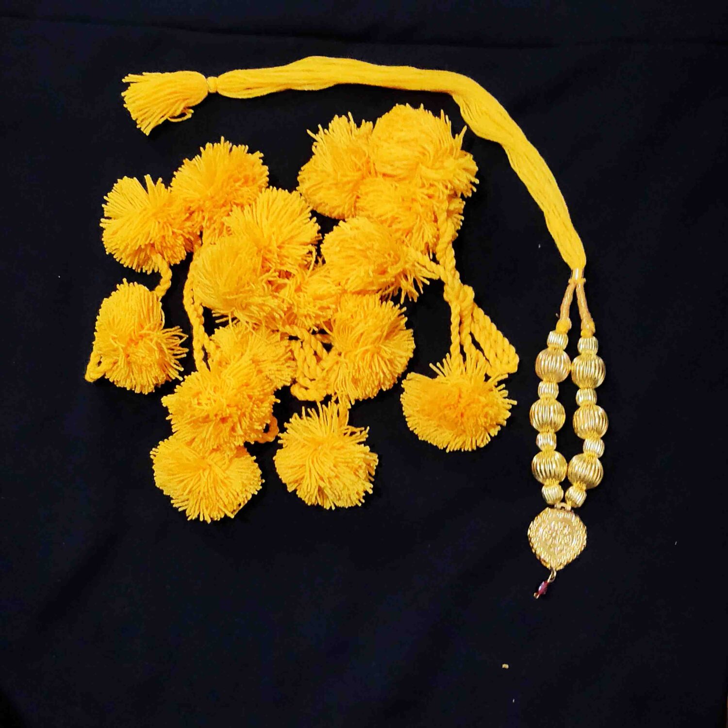 KAINTHA PHUMAN SET YELLOW scaled 1 jpg